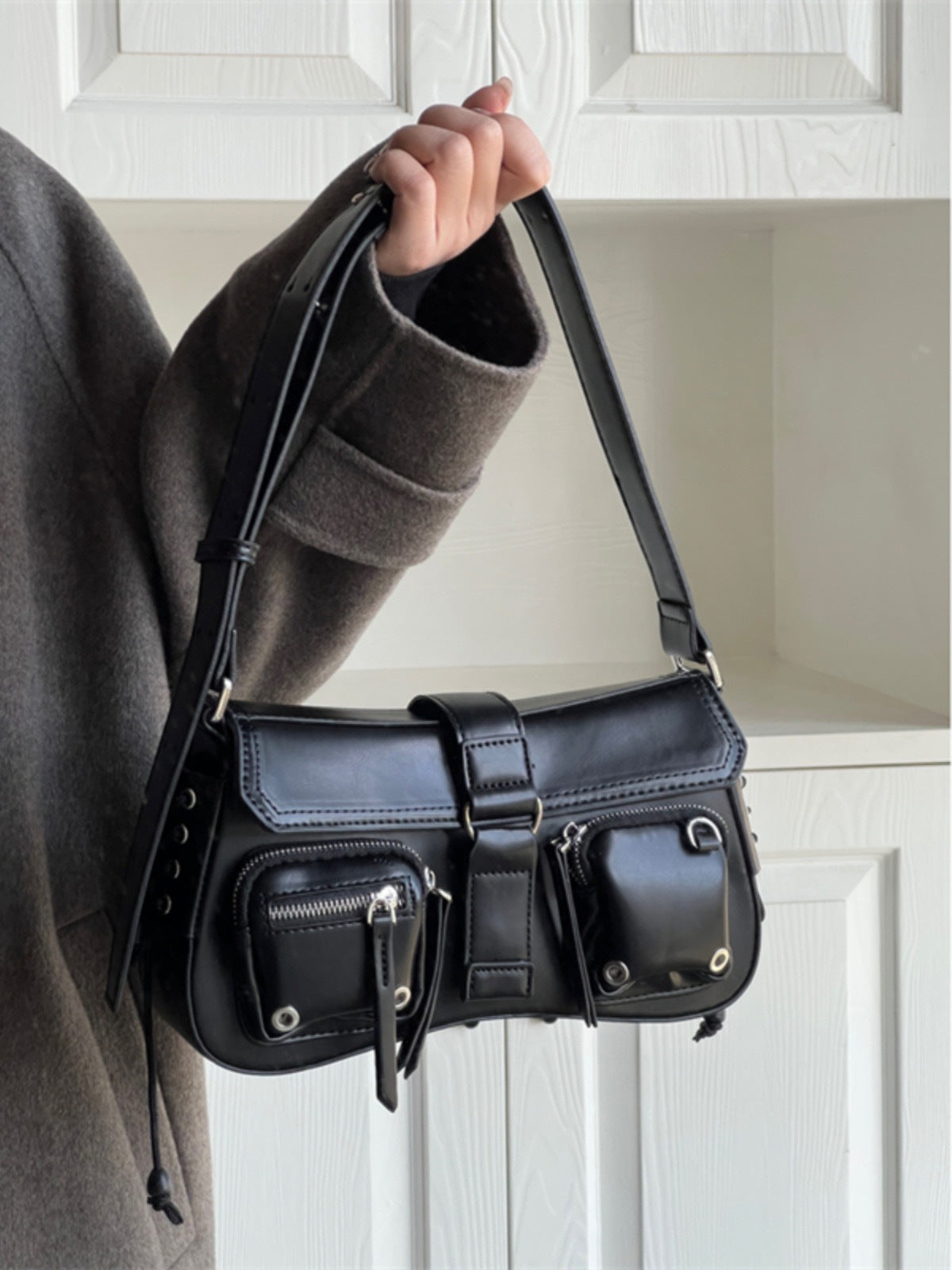 High-grade Female Motorcycle Sweet Cool Hot Baguette Women's Shoulder Bag