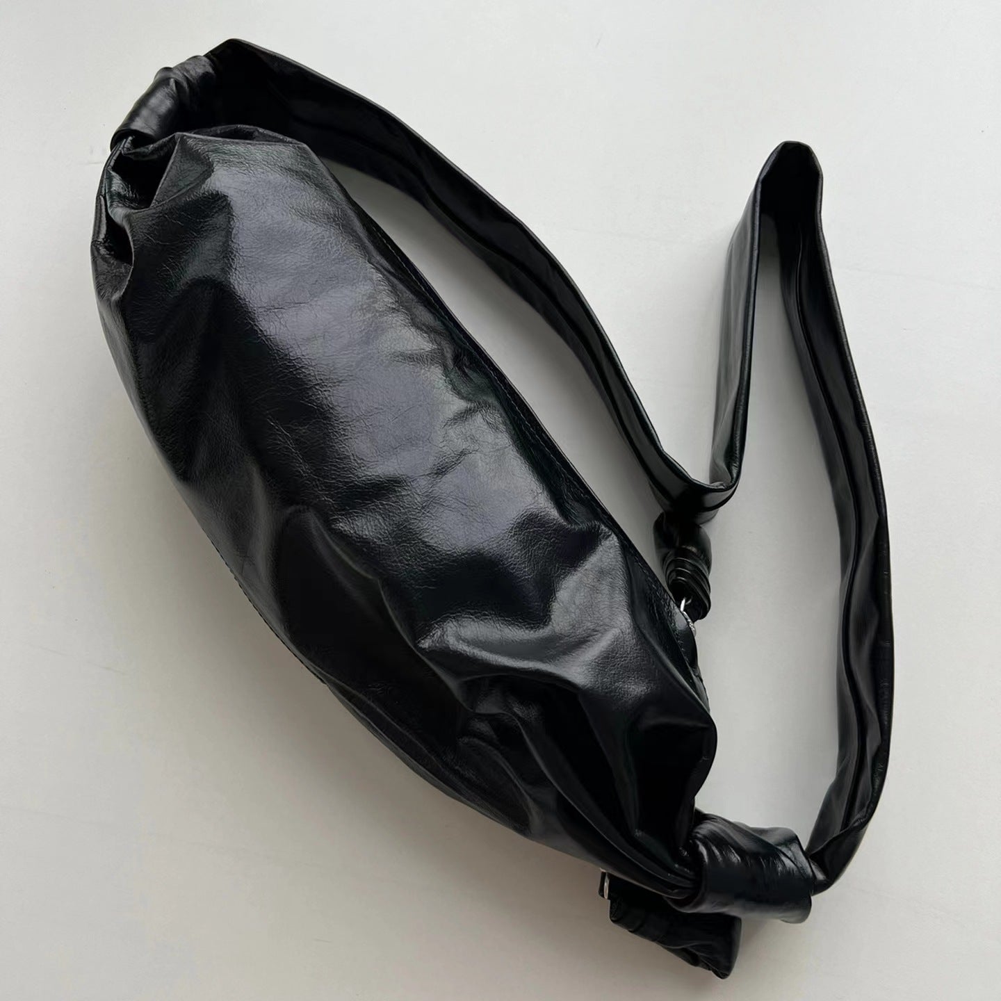 Unisex Cowhide Simple Paper Leather Croissant Women's Messenger Bag