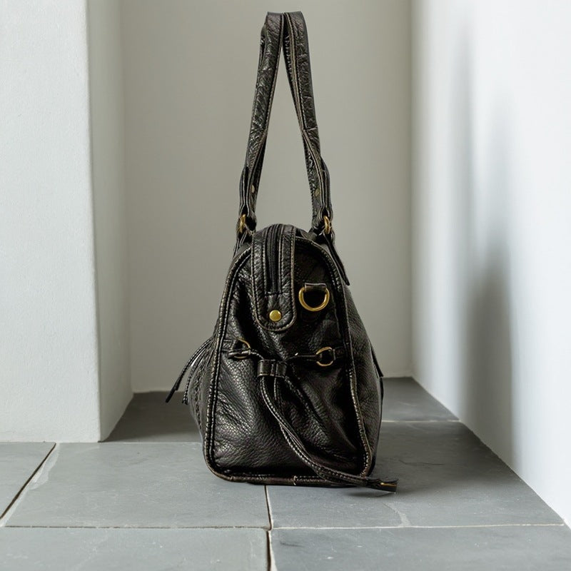 Women's Large Capacity Motorcycle French Retro Underarm Distressed Fashion Tote Bags